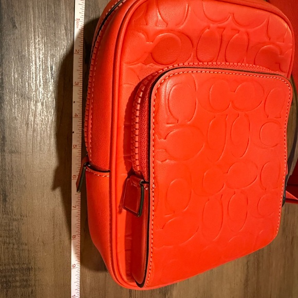 Coach Track Pack Bag 14. NWT! - Picture 14 of 16